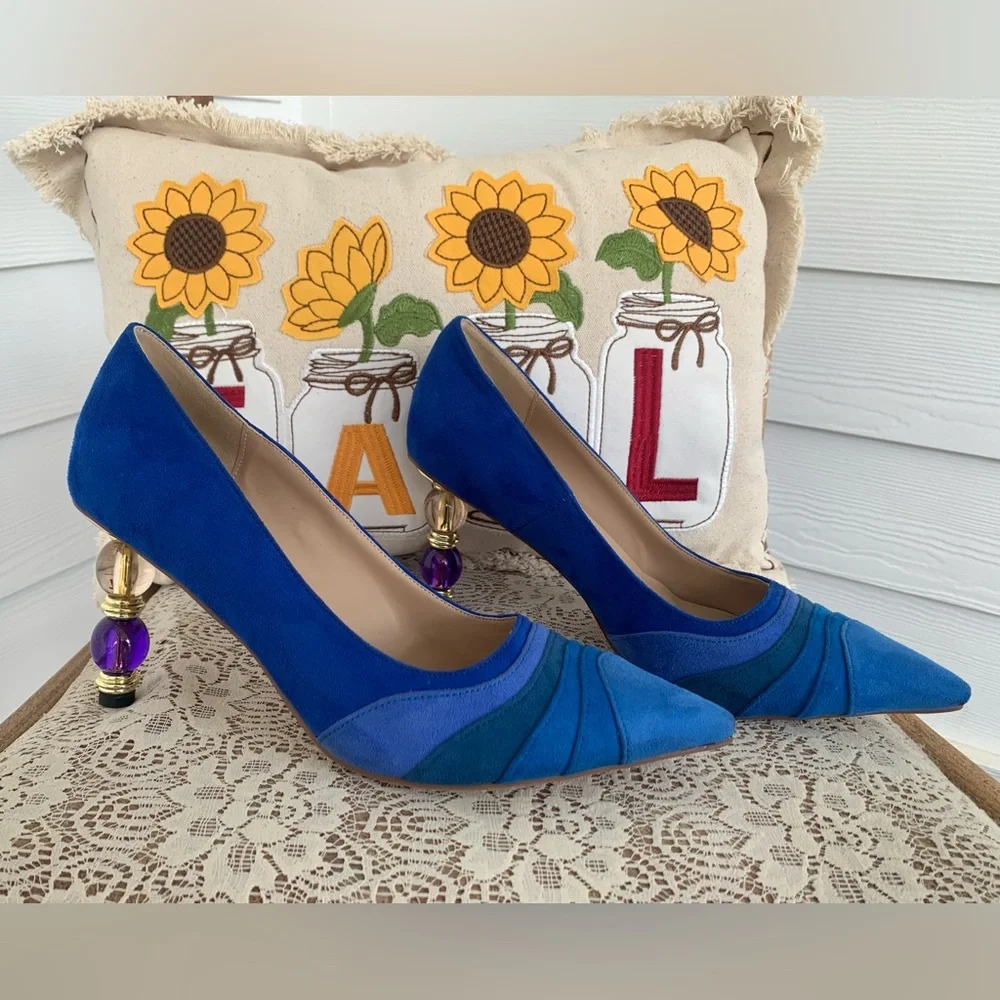 NWOB FOWT BLUE GRADIENT WAVE PATTERN POINTED TOE BLUE/TEAL/PURPLE PUMPS SIZE 9.5 - Picture 2 of 16